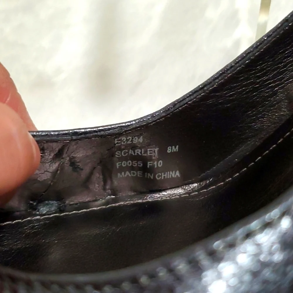 CALVIN KLEIN Scarlet Crinkle Metallic Graphite Pump